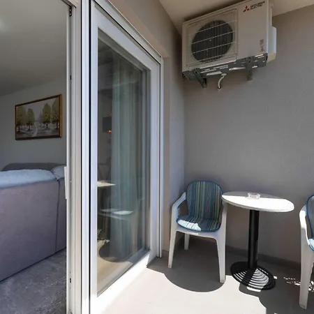 Kastel Stari Sunny Downtown With Terrace - One Bedroom With Terrace 公寓 *